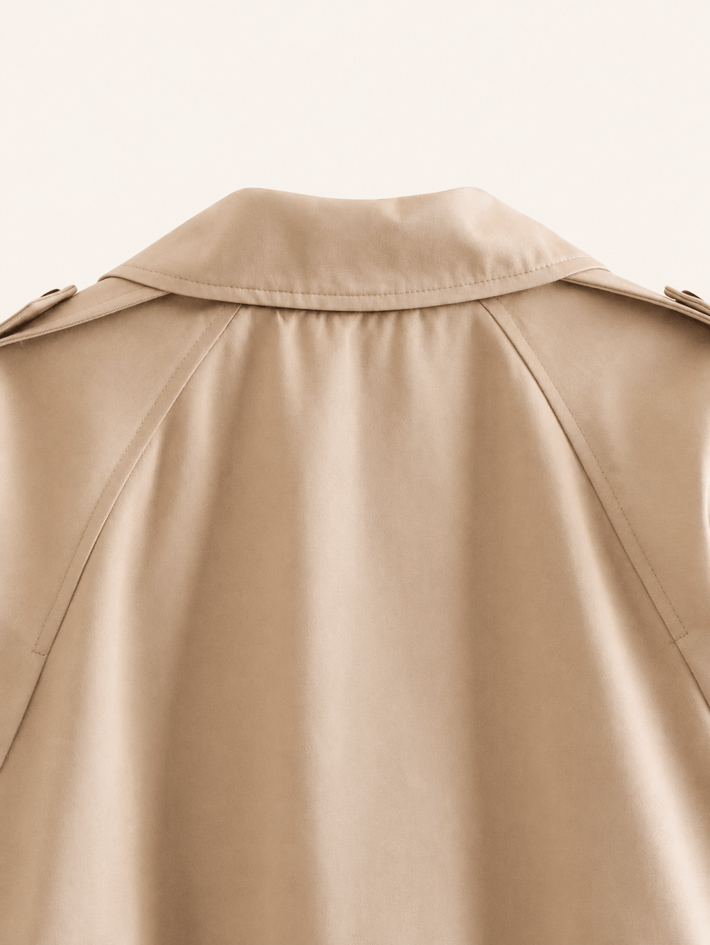 Veste trench courte camel Maison Hishma, détail du vêtement